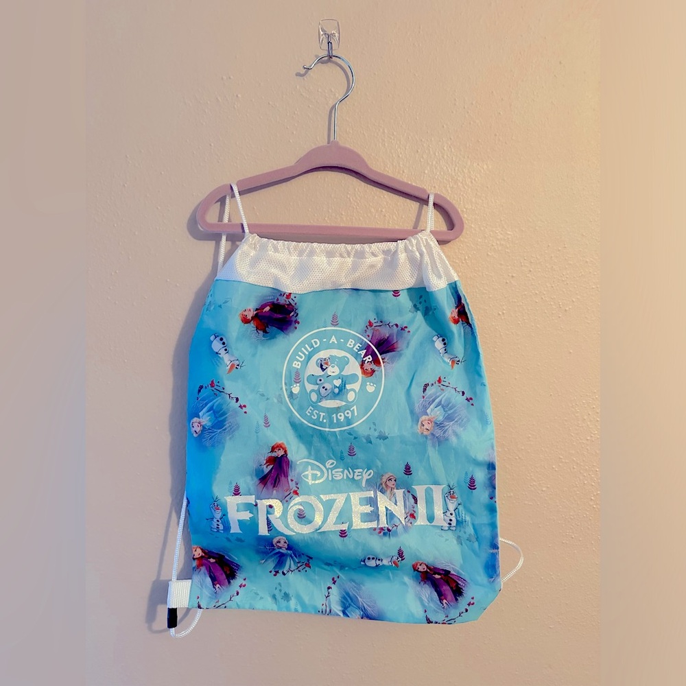 Disney’s Frozen, Build-A-Bear carrying bag. NWOT.